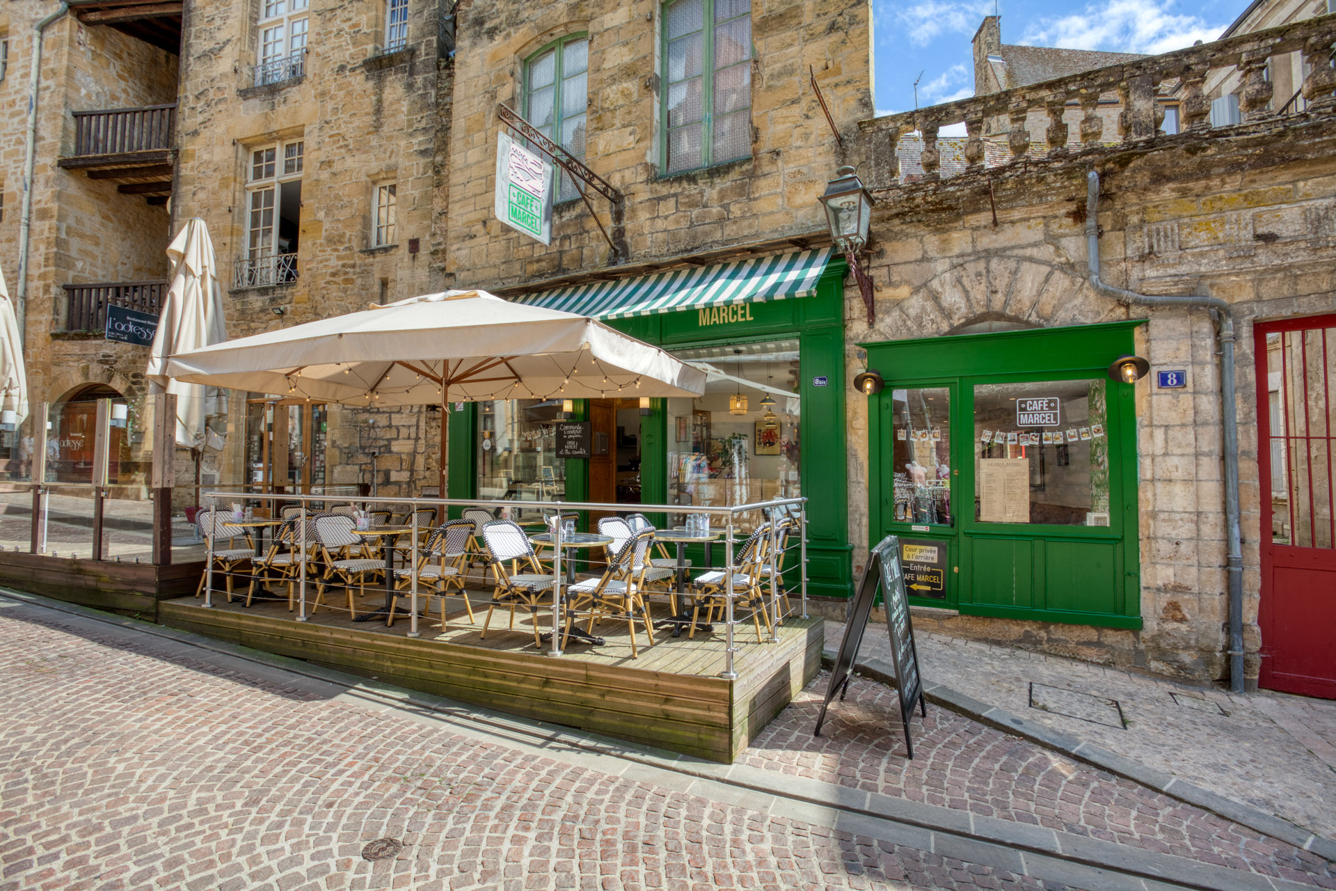 Com Images photographe restaurants sarlat dordogne Café Marcel 1